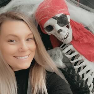 Meet your Posher, Lacey